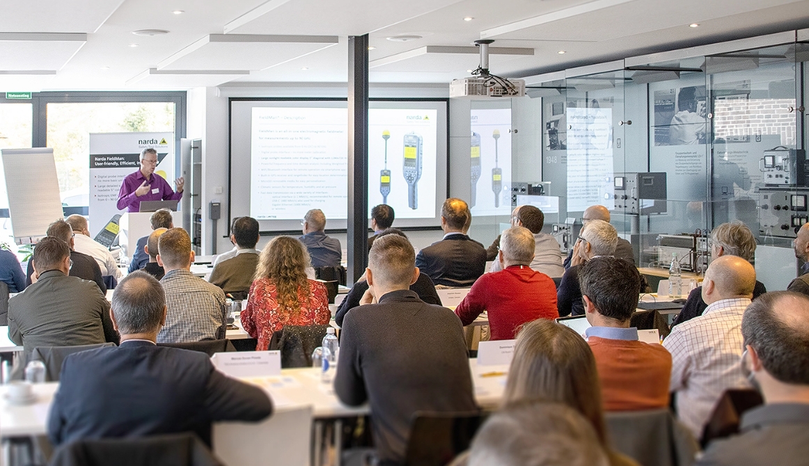 Veranstaltungsraum, Eventlocation, Seminarraum, Konferenzraum, Besprechungsraum, Hochzeitslocation, Private Feier, Feierlocation, Veranstaltungsraum mit Küche, Raum mit Beamer, Barrierefreier Veranstaltungsraum, Teamevent