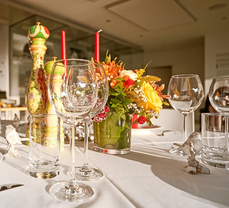 Veranstaltungsraum, Eventlocation, Seminarraum, Konferenzraum, Besprechungsraum, Hochzeitslocation, Private Feier, Feierlocation, Veranstaltungsraum mit Küche, Raum mit Beamer, Barrierefreier Veranstaltungsraum, Teamevent