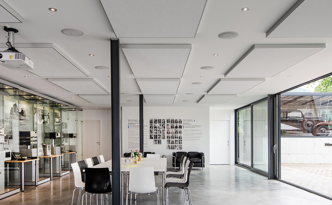 Eventraum Tagungsraum Firmenveranstaltung Raum mit Außenbereich Sommerfest Weihnachtsfeier