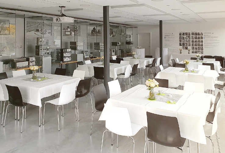 Veranstaltungsraum, Eventlocation, Seminarraum, Konferenzraum, Besprechungsraum, Hochzeitslocation, Private Feier, Feierlocation, Veranstaltungsraum mit Küche, Raum mit Beamer, Barrierefreier Veranstaltungsraum, Teamevent